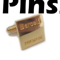 Gemelos personalizados de oro